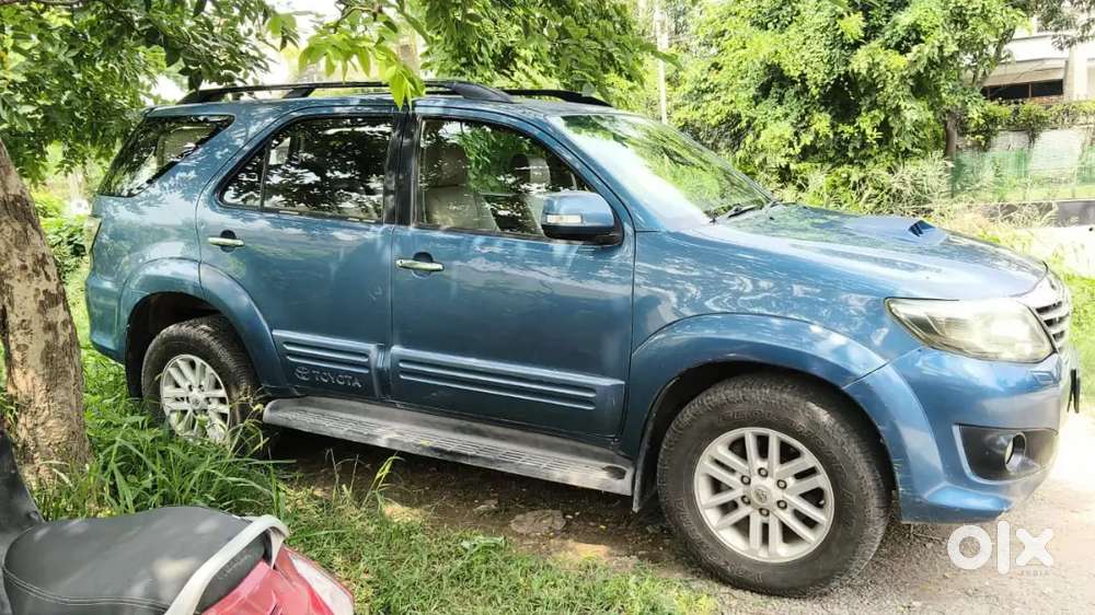 Toyota Fortuner 2012 Diesel 182000 Km Driven