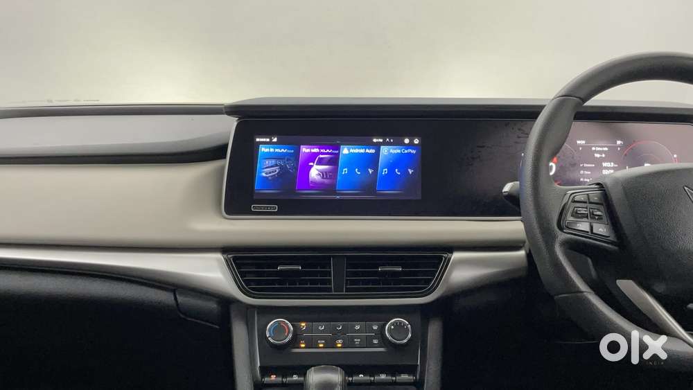 Mahindra Xuv700 2.2 Ax 5 Diesel At 7 Str, 2023, Diesel