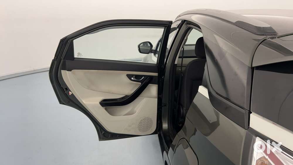 Tata Nexon 1.2 Revotron Xz Plus (s), 2020, Petrol