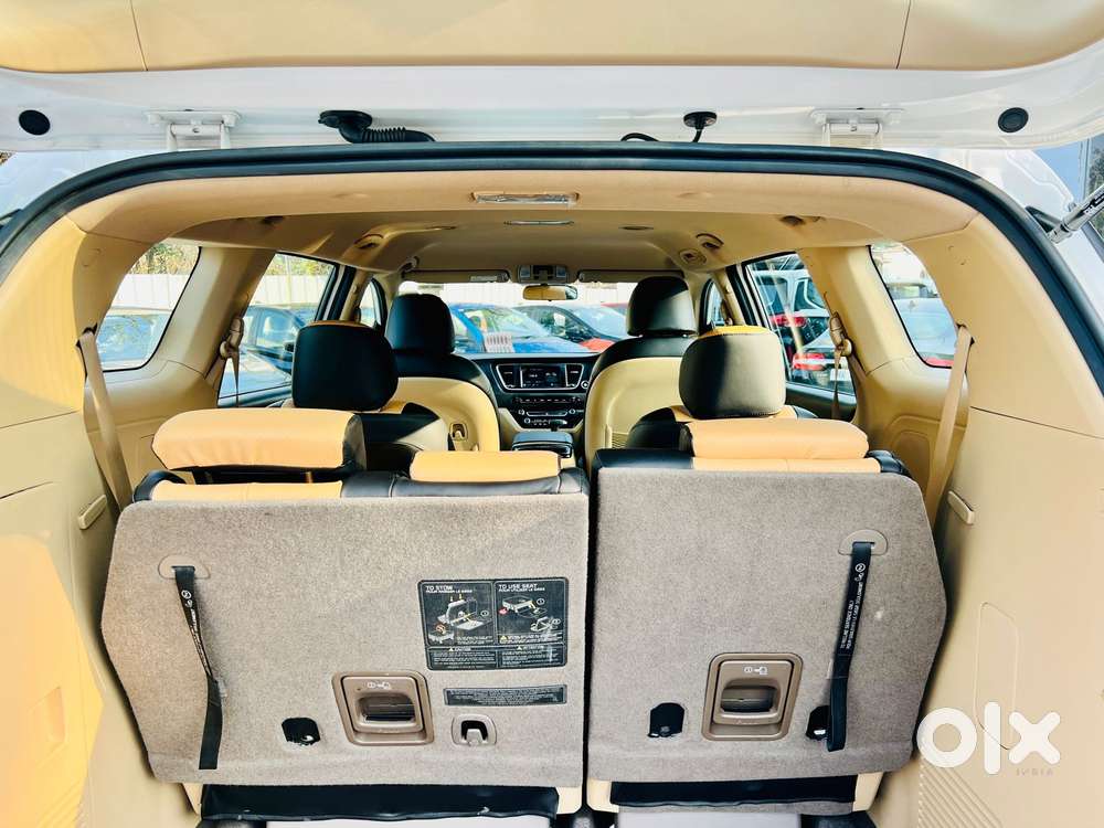 Kia Carnival Premium, 2021, Diesel