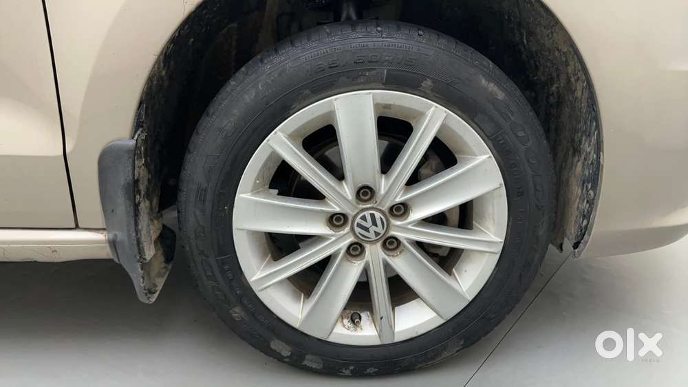 Volkswagen Vento 1.2 Tsi Highline At, 2016, Petrol