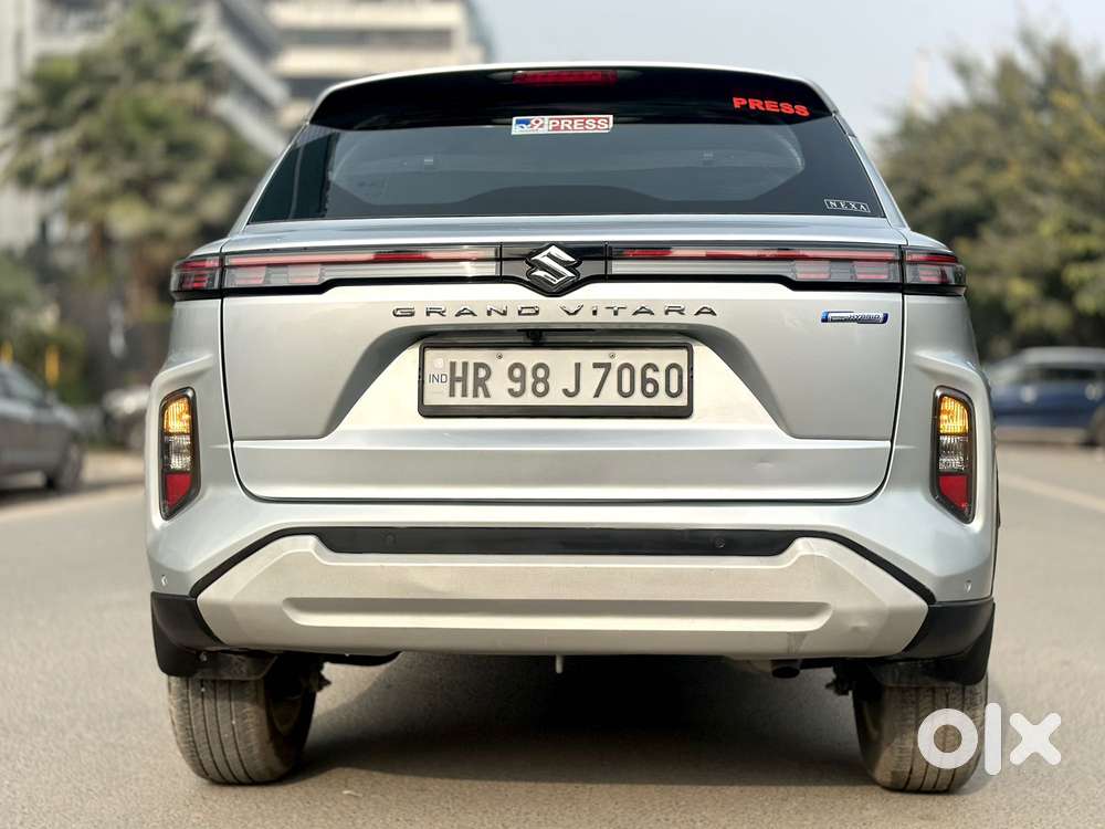 Maruti Suzuki Grand Vitara 1.5 Delta Smart Hybrid At, 2023, Petrol