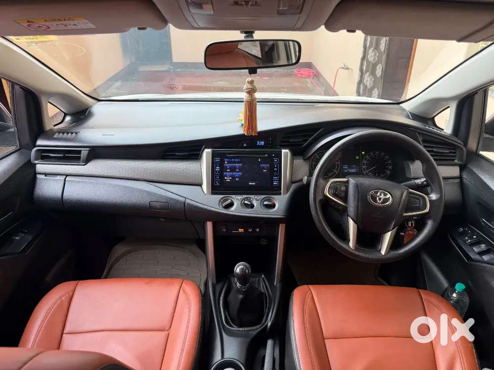 Toyota Innova Crysta Diesel 2.4 Gx 7 Seater