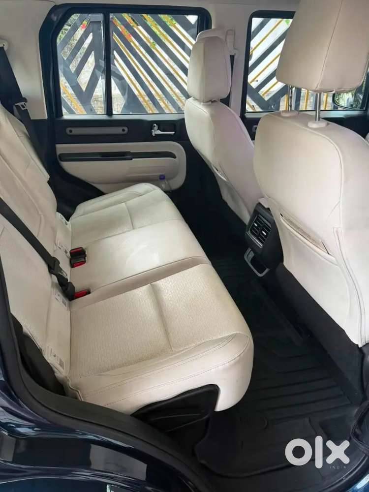 Mahindra Thar Roxx Petrol 2025