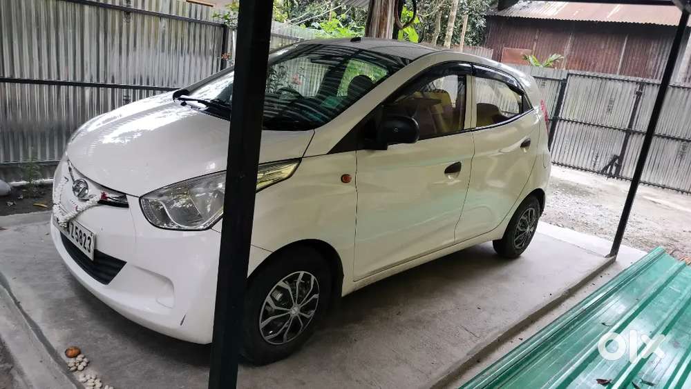 Hyundai Eon 2012 November . Petrol . Well Maintained . 27000 Km