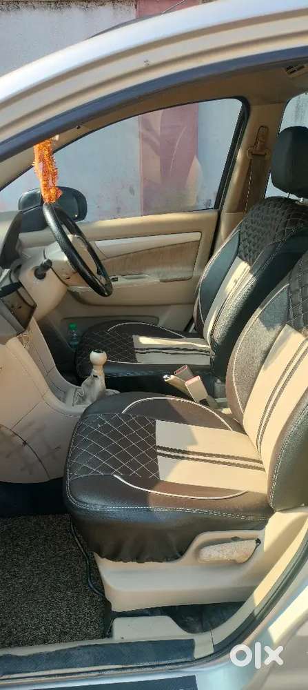 Maruti Suzuki Ertiga Zxi 2013