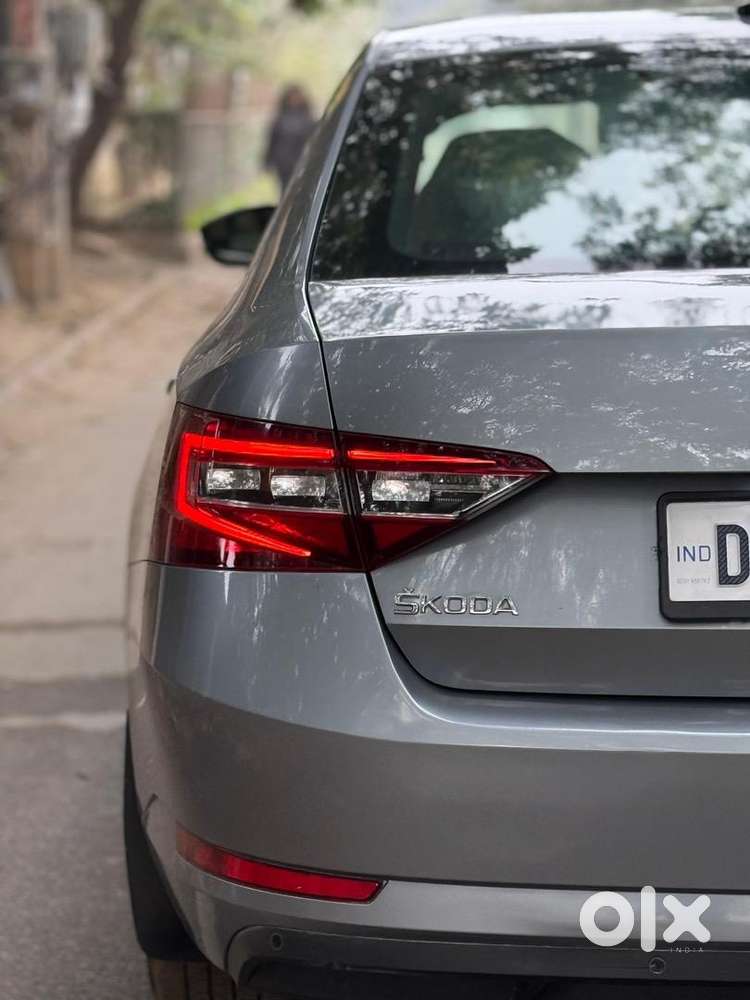 Skoda Superb 2016 Petrol Well Maintained