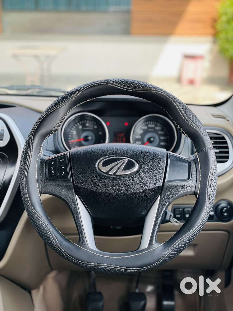 Mahindra Tuv 300 T10, 2019, Diesel