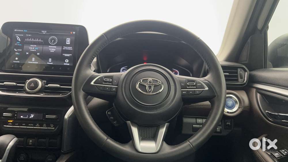 Toyota Urban Cruiser Hyryder V Hybrid Aero Edition, 2023