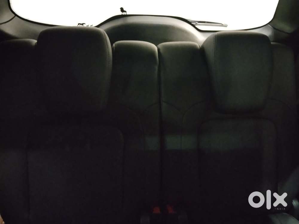 Tata Safari Accomplished Dark Edition, 2024, Diesel