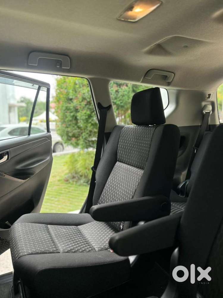 Toyota Innova Crysta 2018 Diesel 96000 Km Driven
