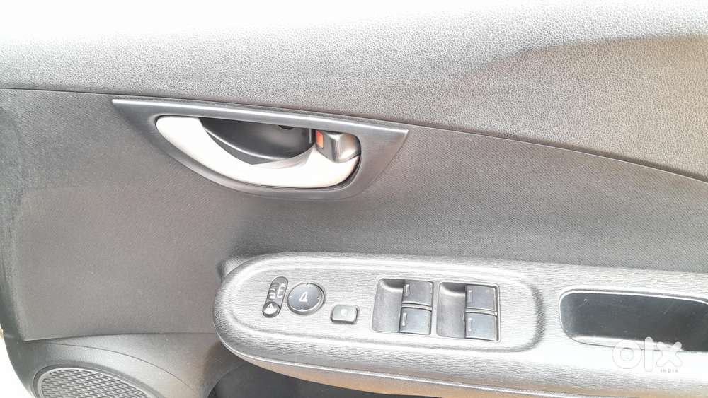 Honda Brio Vx Mt, 2015, Petrol