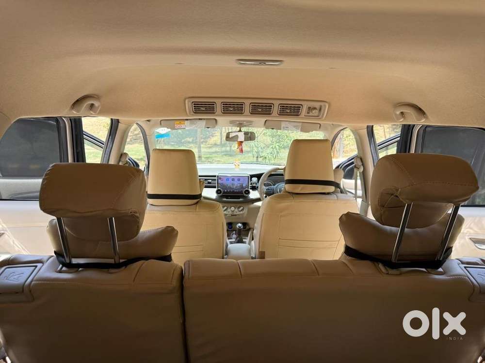 Almost New Maruti Suzuki Ertiga Vxi(o)cng 1.5l  (2024)