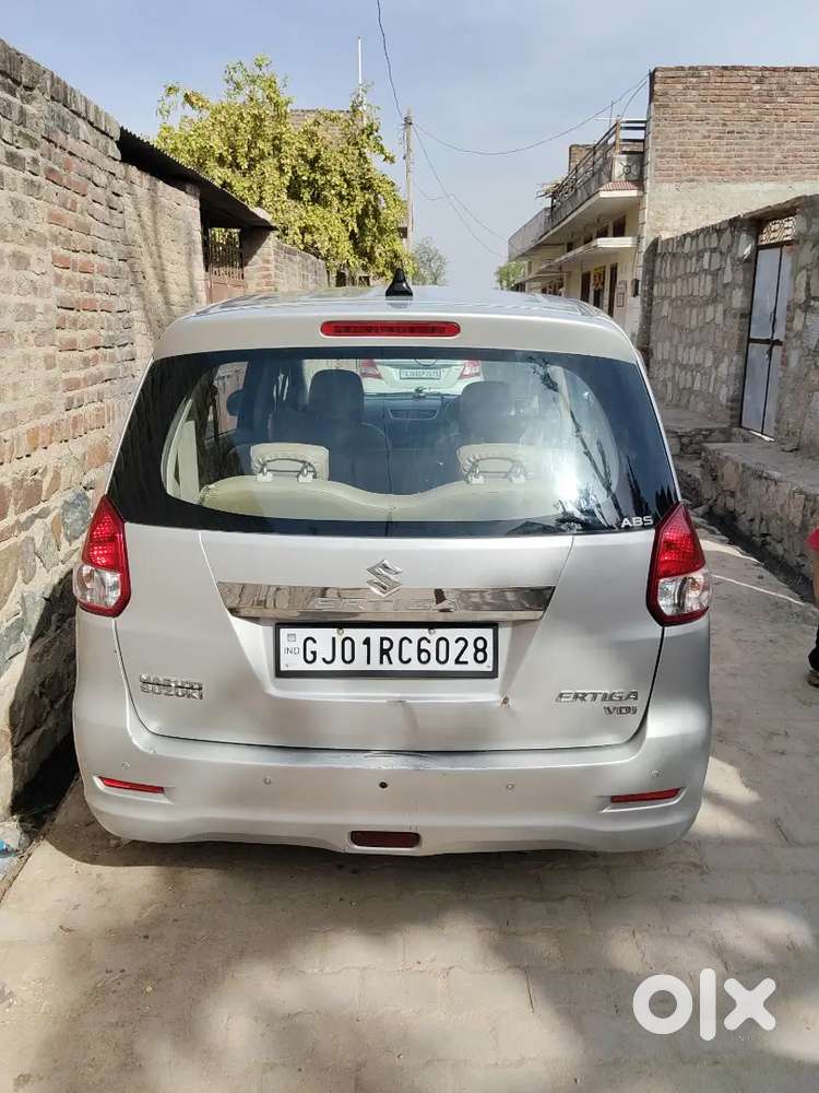 Maruti Suzuki Ertiga 2013