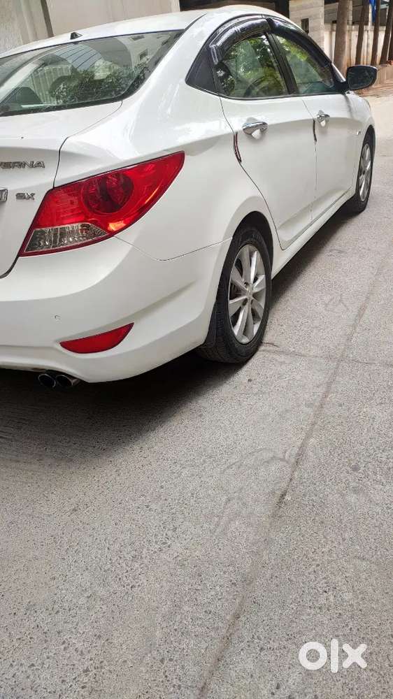 Hyundai Verna Fluidic 1.6crdi Sx Automatic