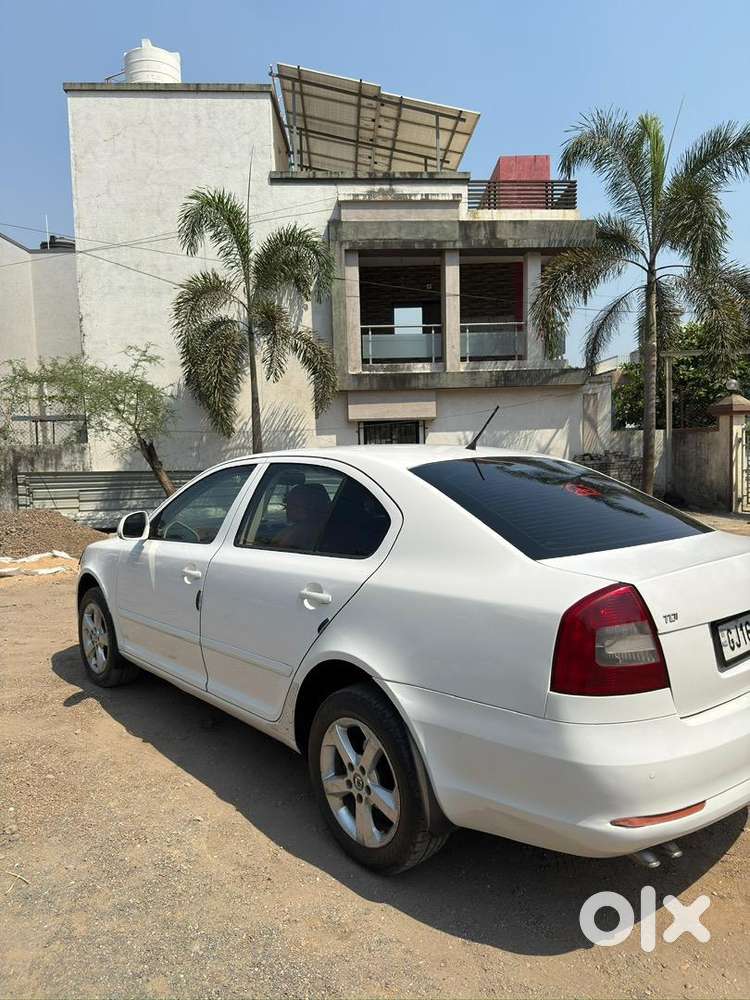 Skoda Laura 2011 Diesel Well Maintained