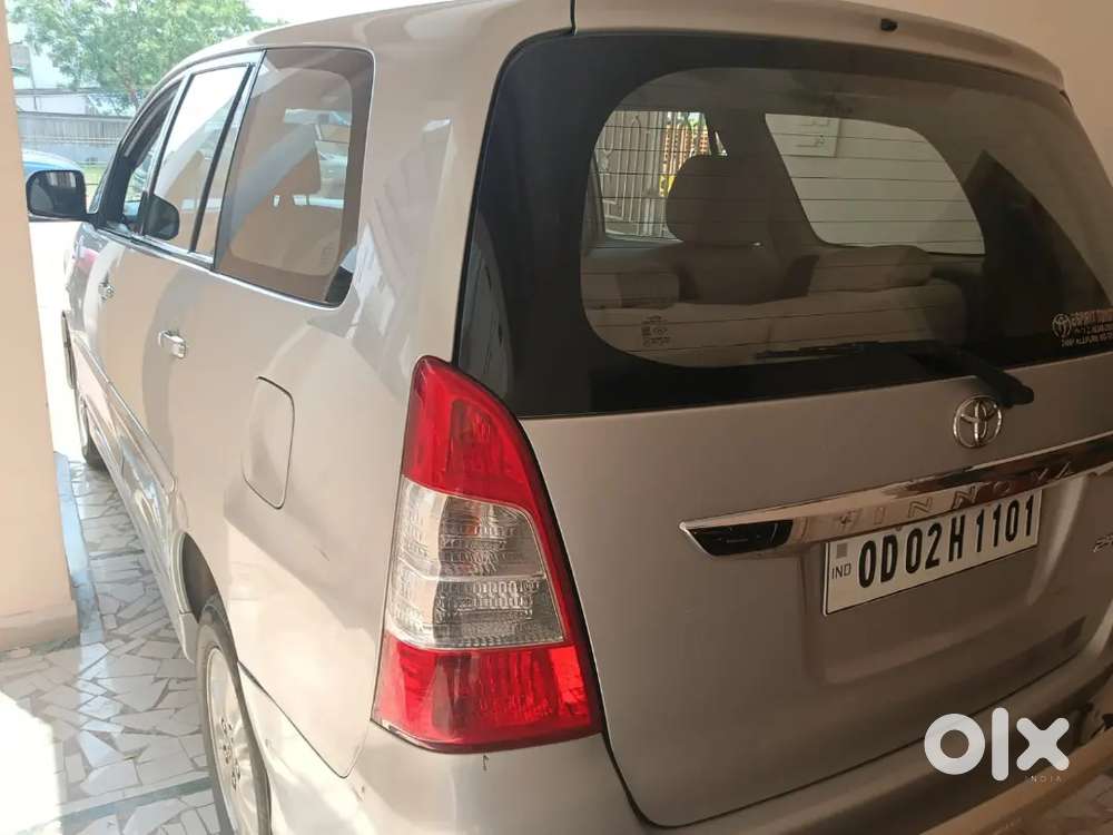 Toyota Innova 2013 2.5v Diesel Well Maintained