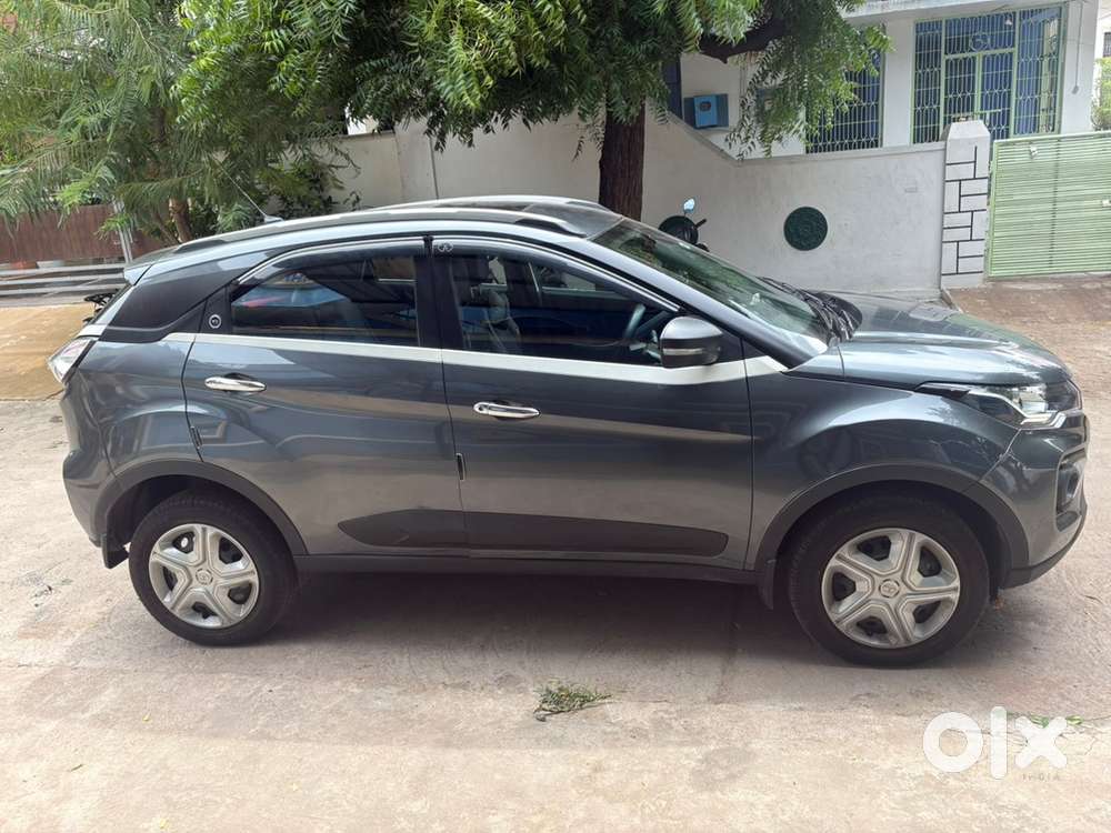 Tata Nexon 2023 Petrol