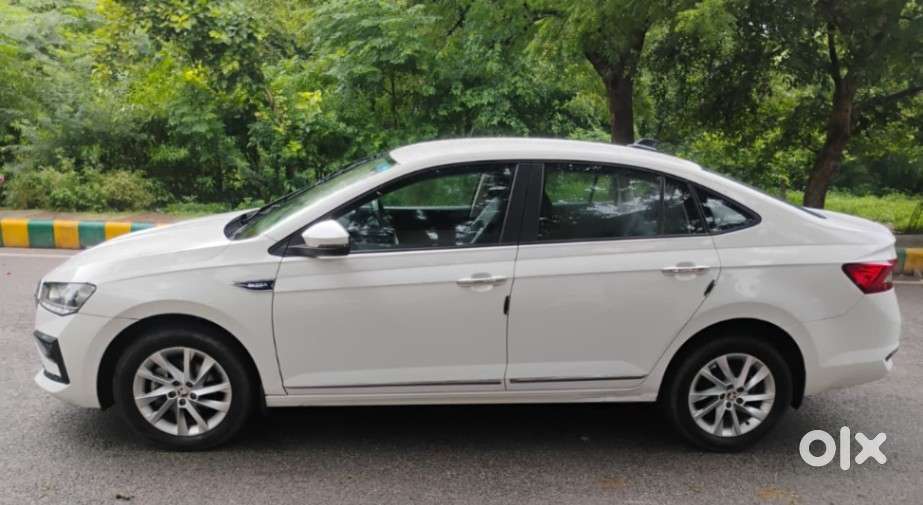 Skoda Slavia Ambition 1.0l Tsi At, 2023, Petrol