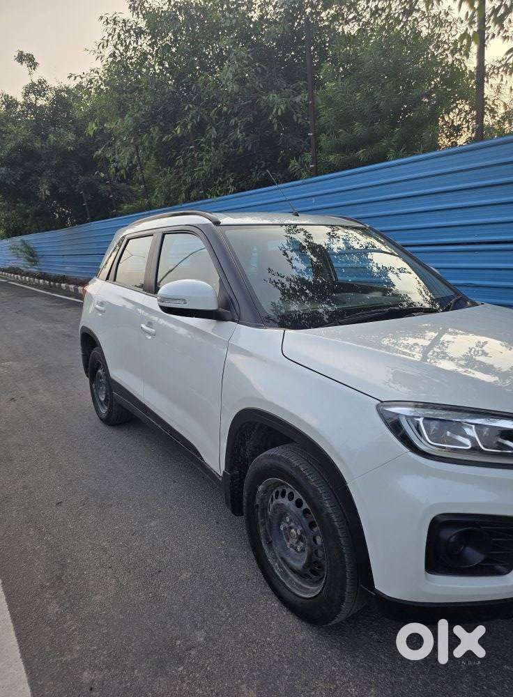 Maruti Suzuki Brezza 1.5 Vxi Smart Hybrid, 2022, Petrol