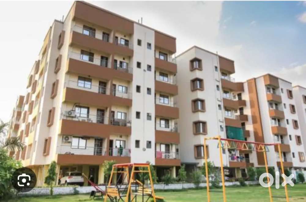 2BHK APARTMENT WITH CAR PARKING