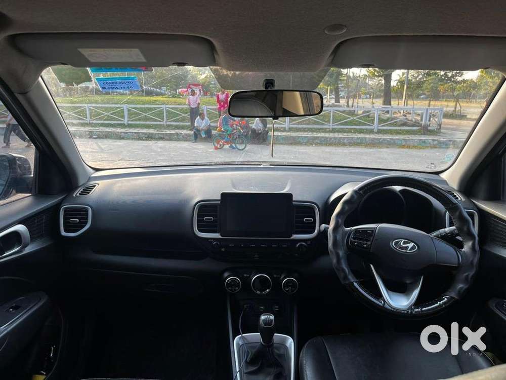 Hyundai New Venue 2021 Petrol Well Maintained