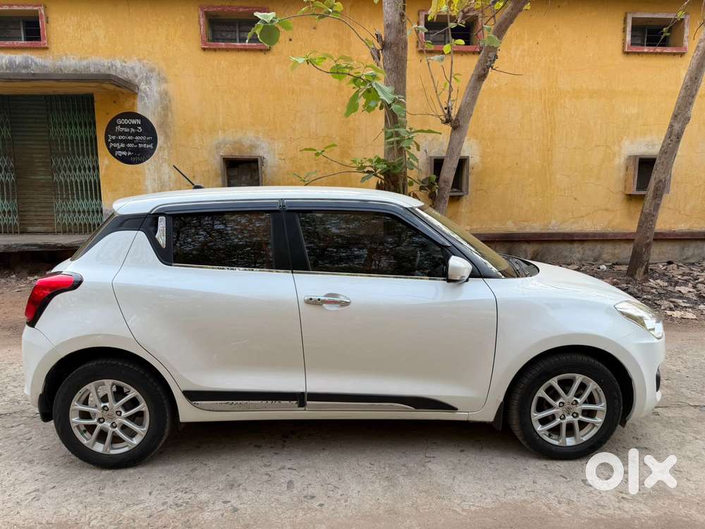 Maruti Suzuki Swift Amt Zxi, 2018, Petrol