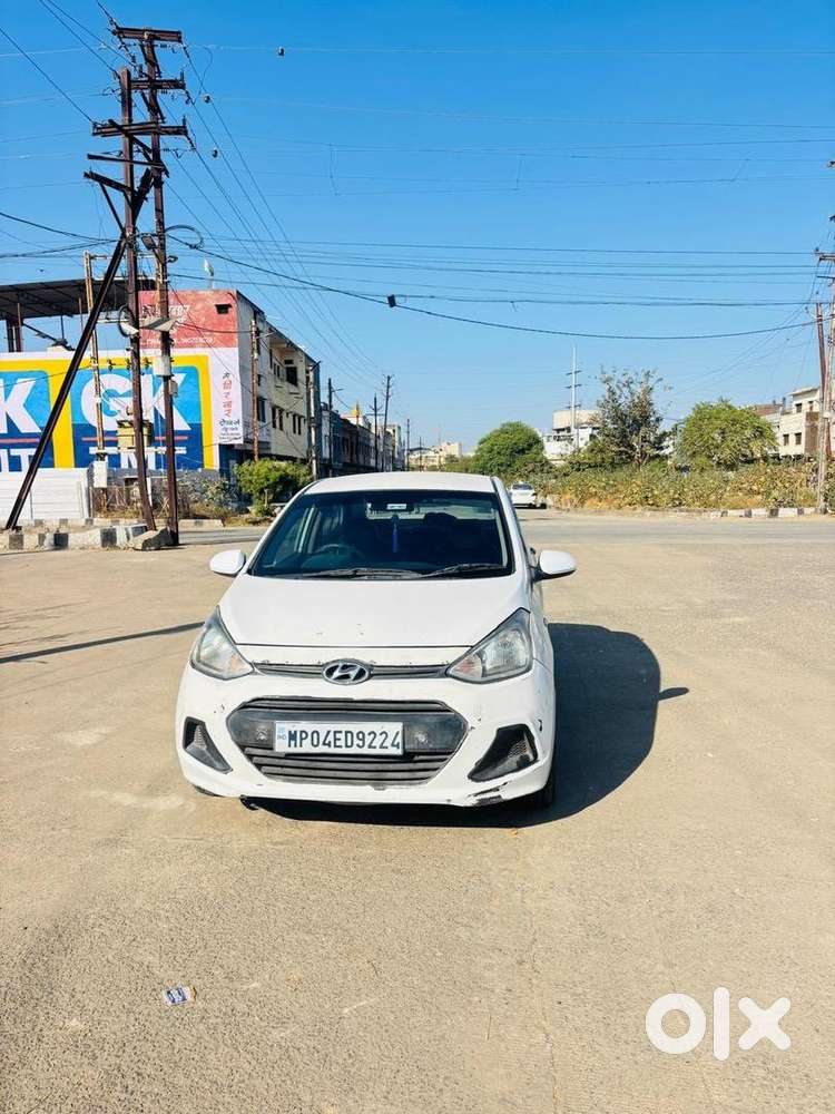Hyundai Xcent 2017 Diesel With New Tyres Full Orignal Confition.