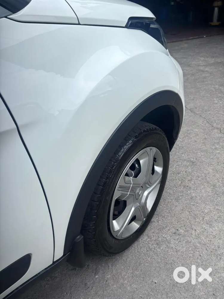 Tata Nexon Xm 2021 Petrol Manual  Single Owner  Well Maintained