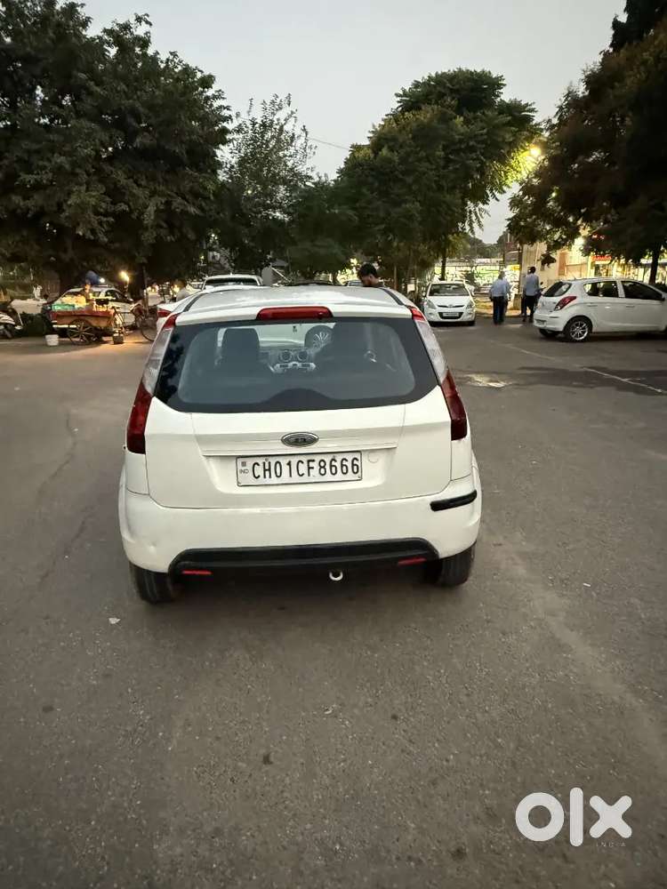 Ford Figo 1.2 Petrol 2012