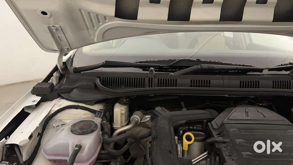 Skoda Slavia Ambition 1.0l Tsi Mt, 2023, Petrol