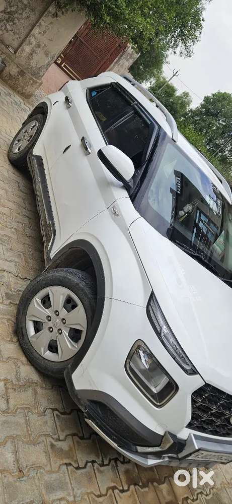 Hyundai Venue 2021 Cng & Petrol
