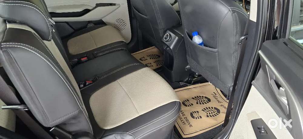 Kia Carens Premium Petrol Manual 2024