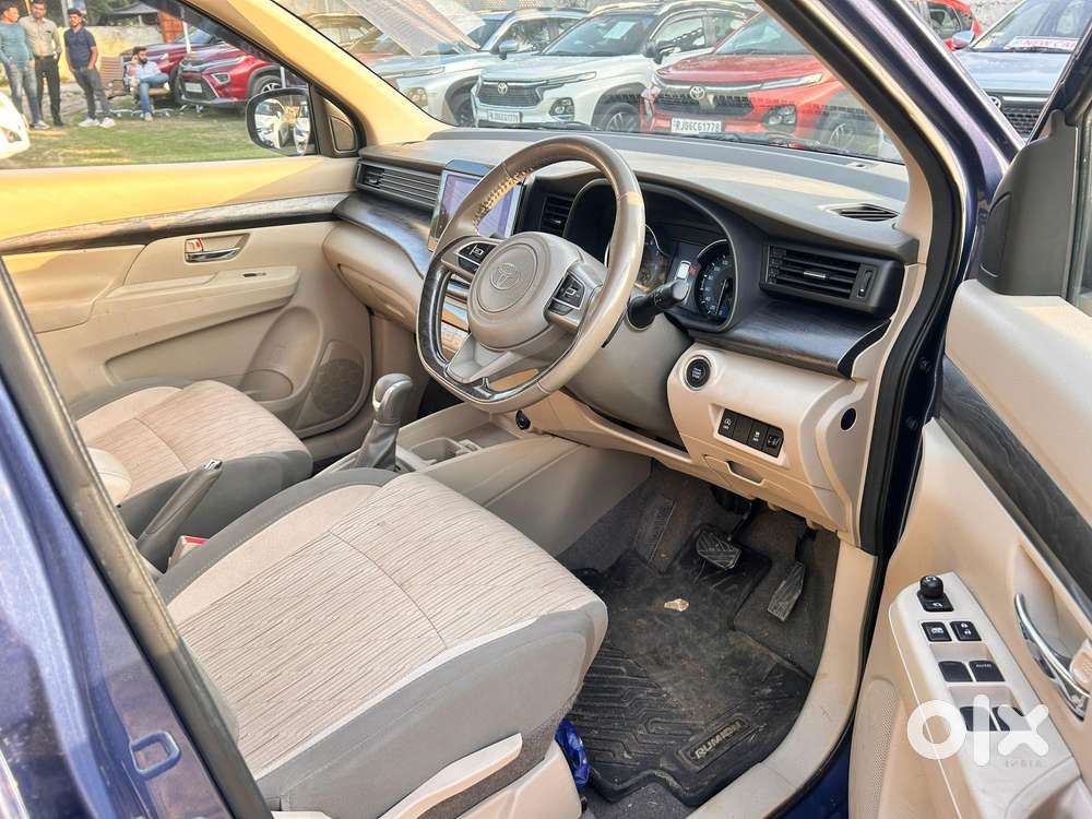 Toyota Rumion V At, 2023, Petrol