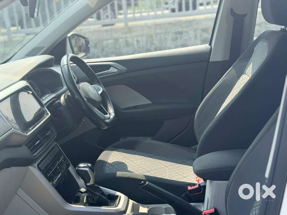 Volkswagen Taigun 1.0 Tsi Highline At, 2022, Petrol