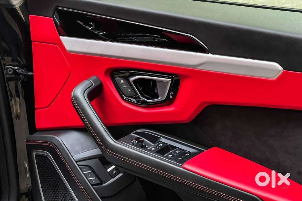 Lamborghini Urus V8, 2021, Petrol