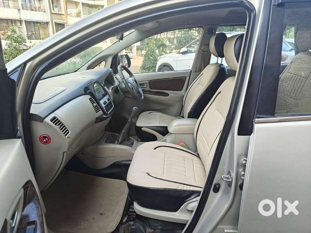 Toyota Innova 2.5 V 8 Str, 2013, Diesel
