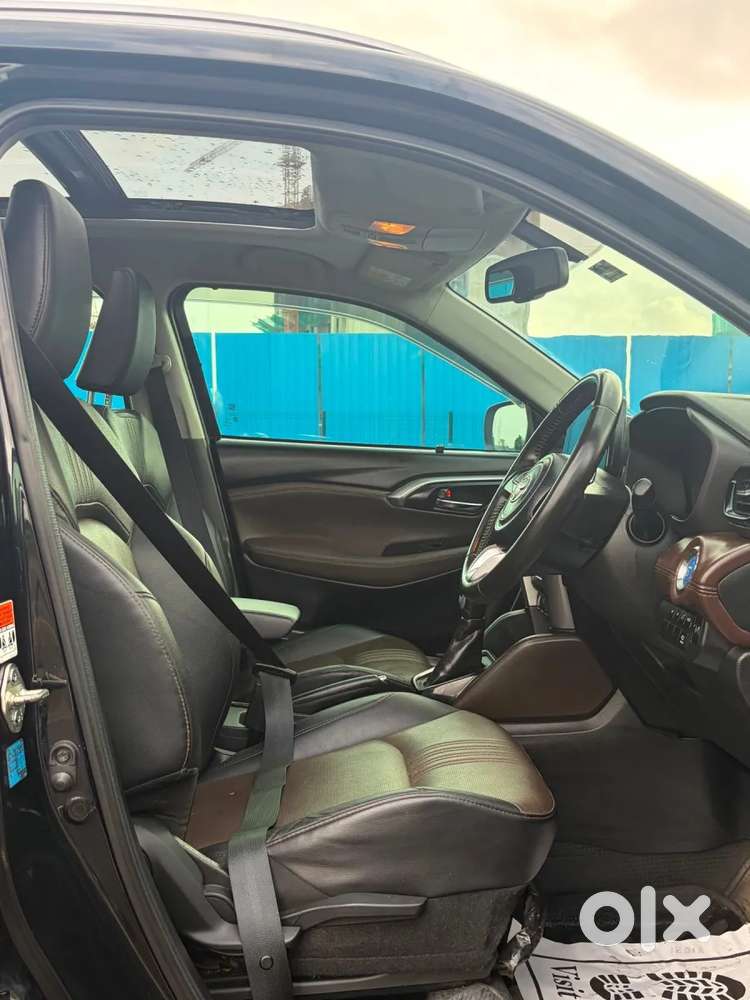 Toyota Urban Cruiser Hyryder 1.5 V Neo Drive At, 2023, Petrol