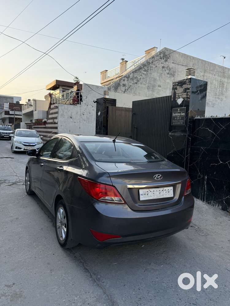 Hyundai Verna 1.6 Sx Vtvt, 2015, Petrol
