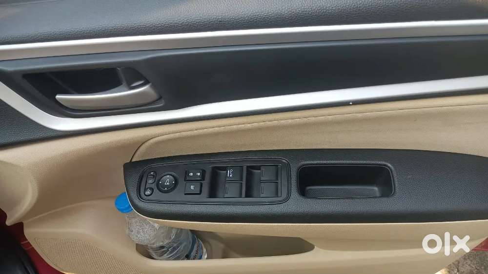 Honda Amaze 2023 Petrol 32000 Km Driven