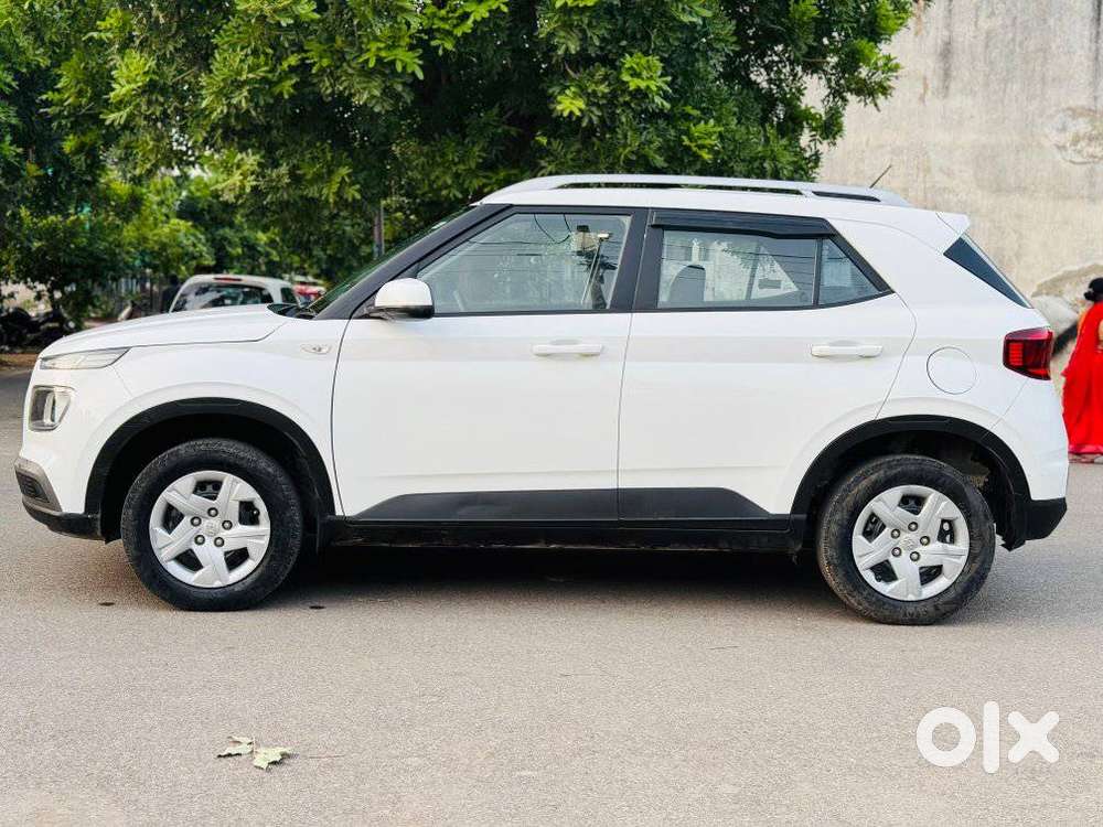Hyundai Venue S Mt Turbo Gdi 1.0l, 2020, Petrol