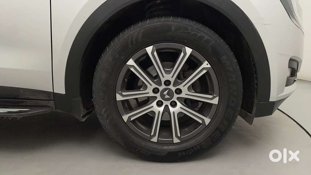 Mahindra Xuv700 2.0 Ax 7 Petrol At Luxury Pack Str, 2022, Petrol