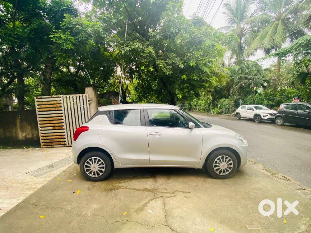 Maruti Suzuki Swift Vxi + Manual, 2022, Petrol