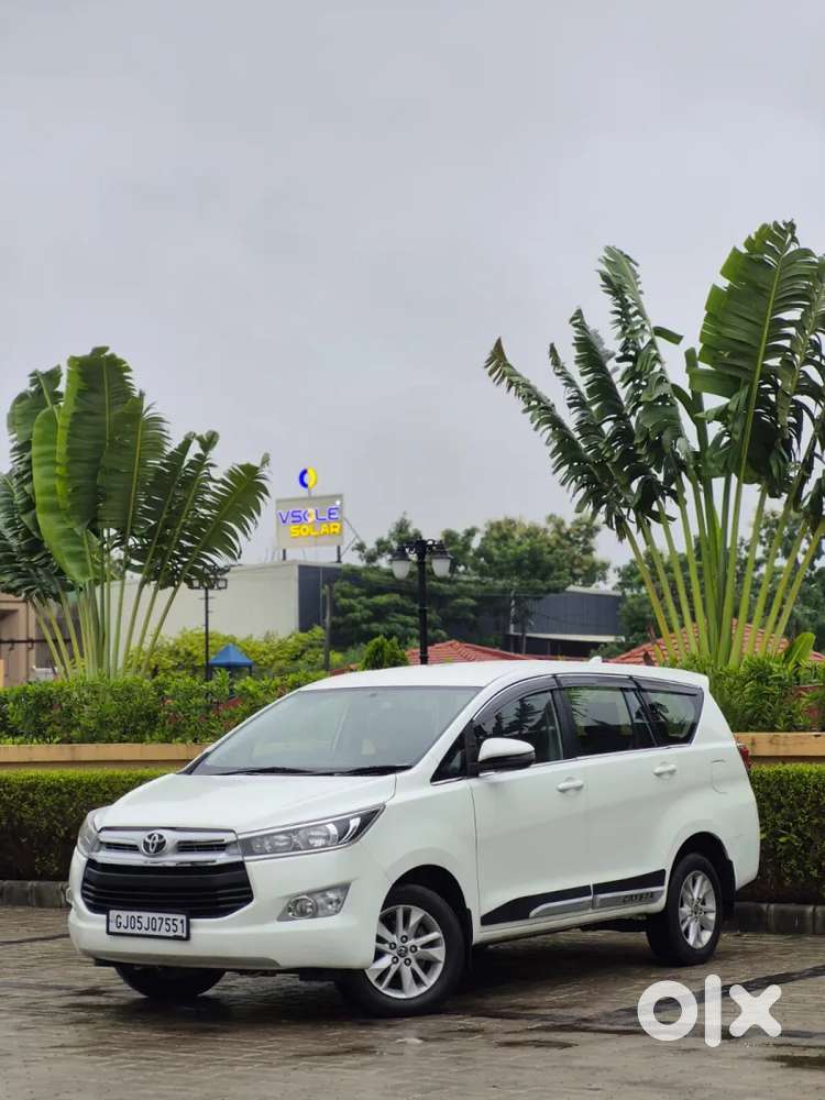 Toyota Innova Crysta [2020-ongoing] 2.4 Gx 7 Str, 2016, Diesel