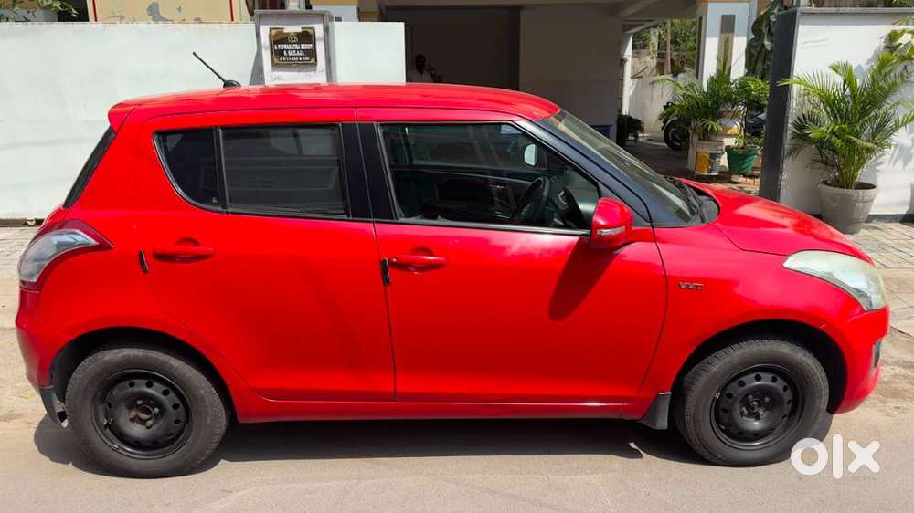 Maruti Suzuki Swift Vxi Petrol 2016  Showroom Service  New Tyres