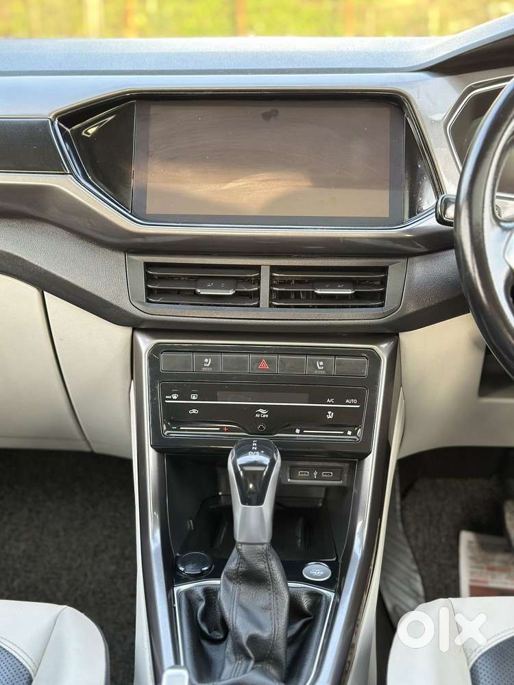 Volkswagen Taigun 1.0 Tsi Topline At, 2022, Petrol