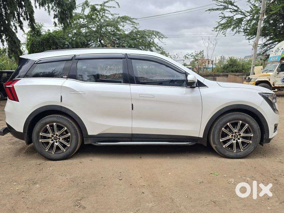 Mahindra Xuv700 2.2 Ax 7 Diesel At Str, 2022, Diesel