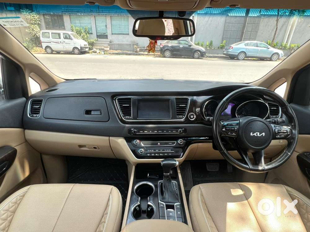 Kia Carnival Limousine Plus 7 Str, 2022, Diesel