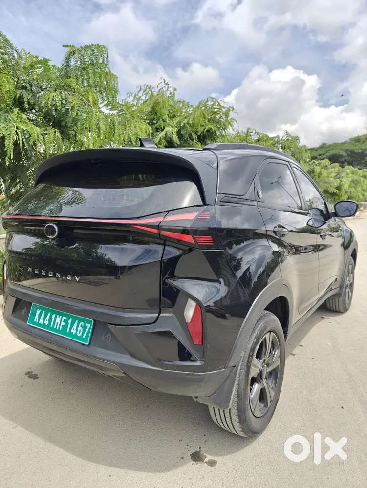 Tata Nexon Ev Top End Dark Edition