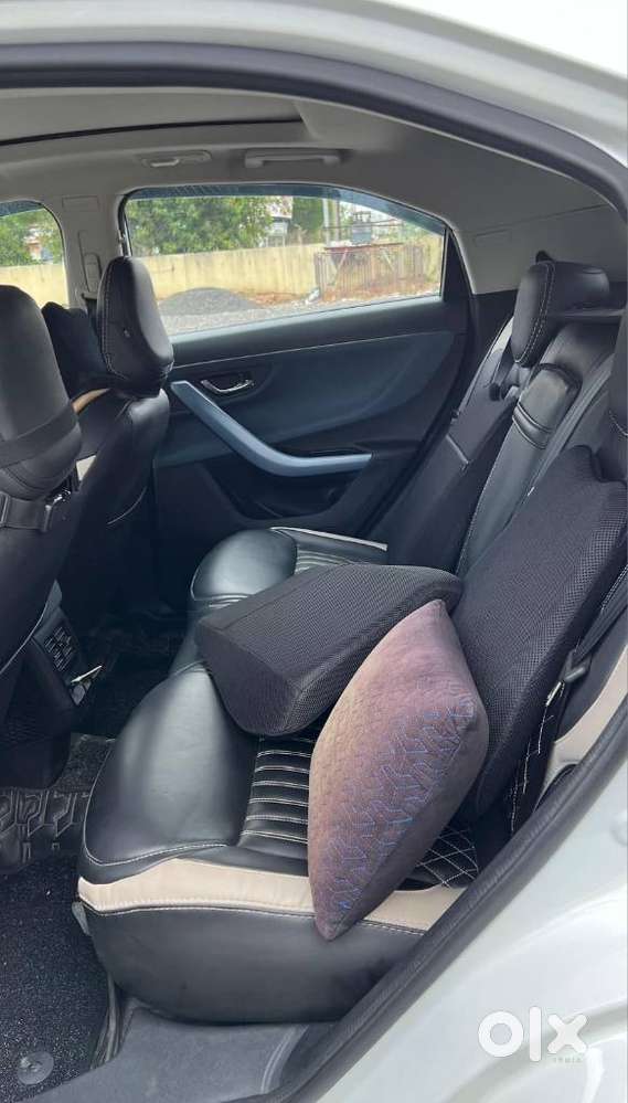 Tata Curvv Creative Plus S 1.2 Revotron Petrol 7dca, 2025, Petrol